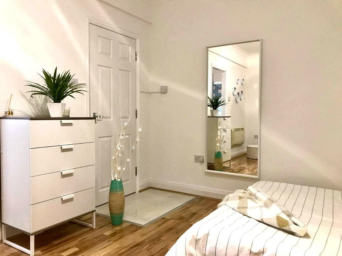 Modern Boutique Studio Apartment Bournemouth Kültér fotó